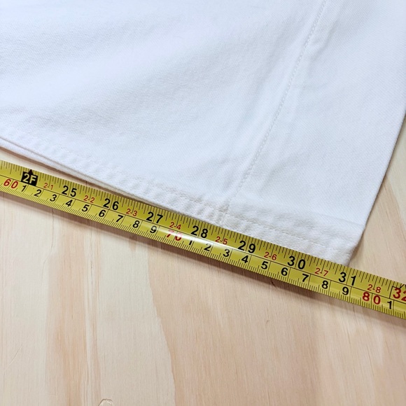 White House Black Market Blanc Rhinestone Bootcut Jeans White Size 6 - Picture 14 of 14